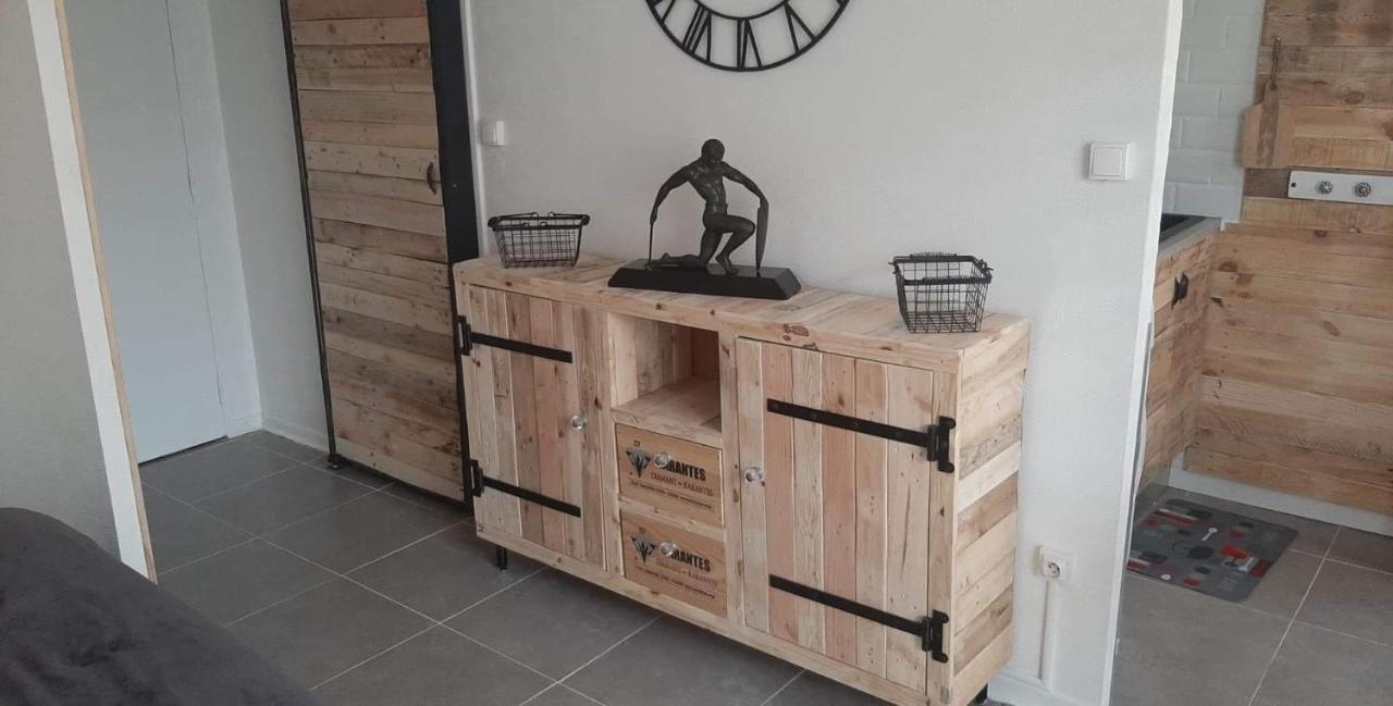 Beau Refait A Neuf Centre Avec Clim Balcon Apartment Narbonne